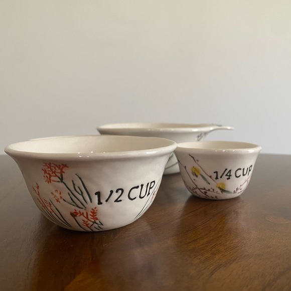 Anthropologie Danny Floral Measuring Cup Set - Picture 2 of 5